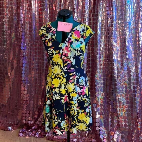 NWOT SLEEVELESS DRESS BY LONDON TIMES in size 6 - Picture 1 of 12